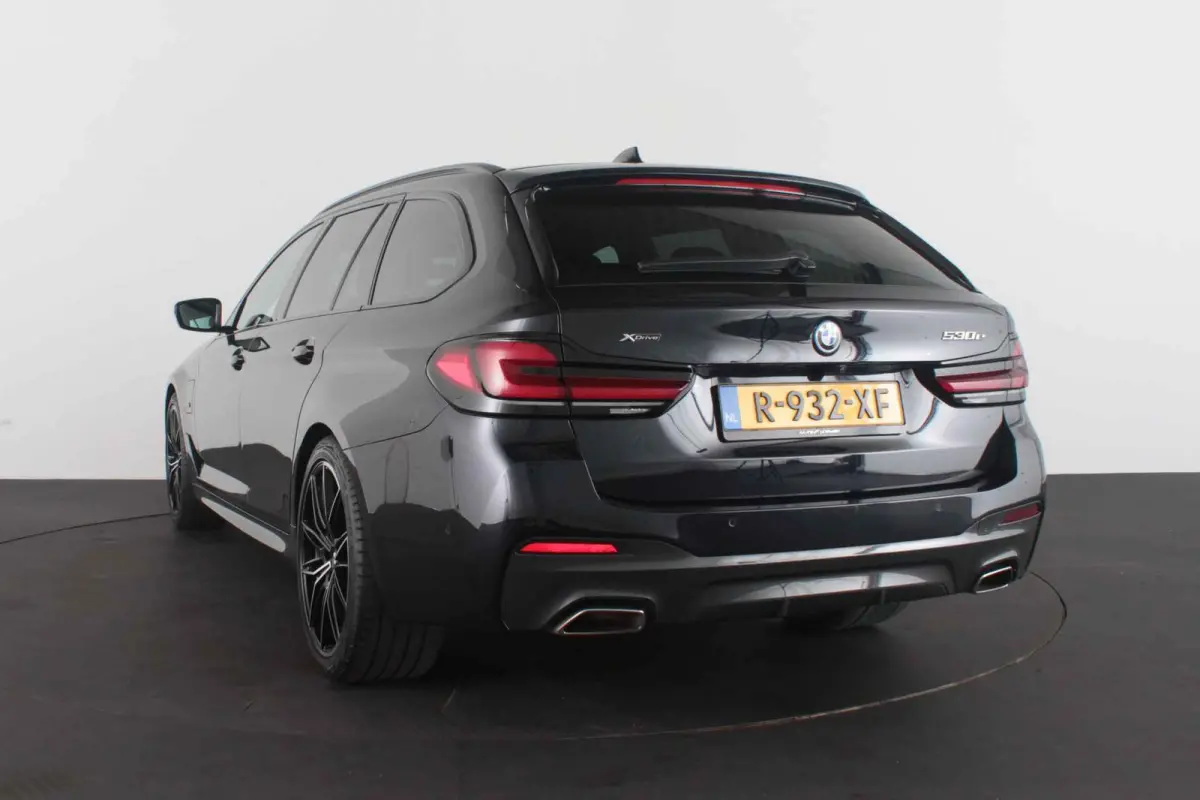 530e xDrive High Executive M Sport > Shadow-Line/20inch/Driving Assistant Professional