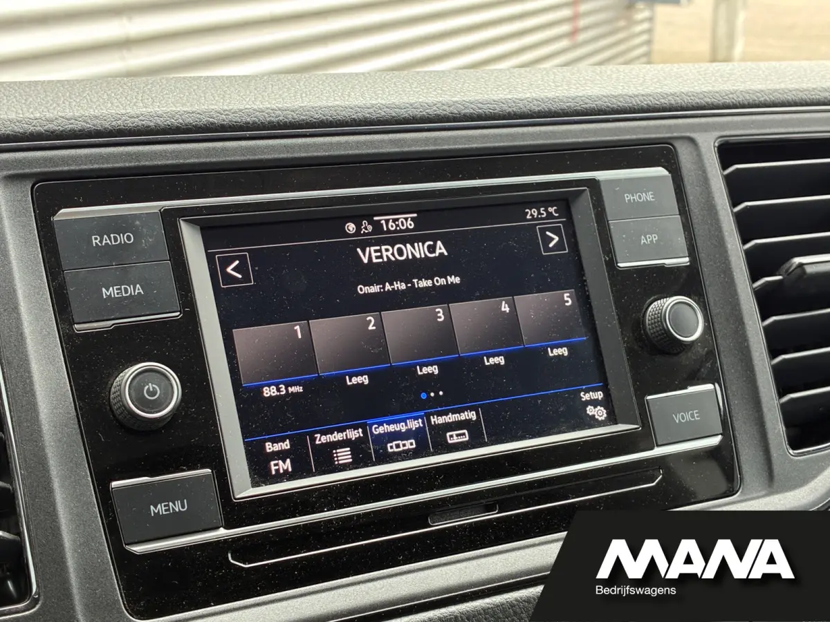 2.0TDI 140PK L3H2 Automaat LED Standkachel Imperiaal Cruise Carplay Trekhaak Stoelverwarming Stuurwielverwarming