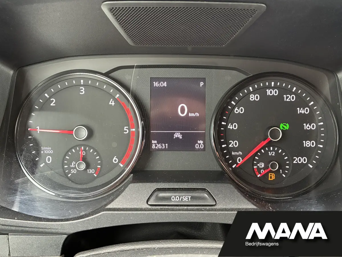 2.0TDI 140PK L3H2 Automaat LED Standkachel Imperiaal Cruise Carplay Trekhaak Stoelverwarming Stuurwielverwarming