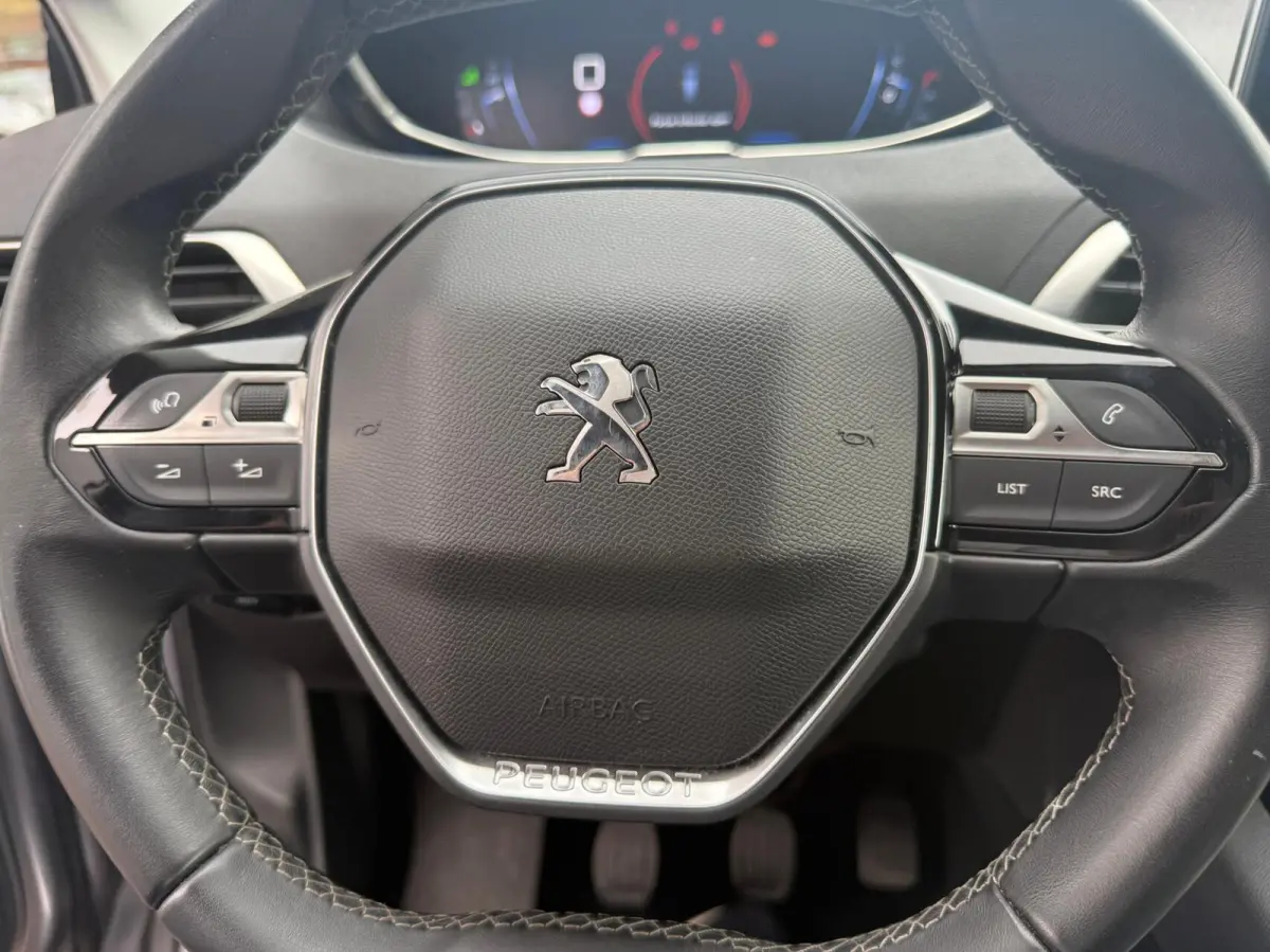 1.2 Vol Opties 7 Pers Camera Led Carplay Pdc 19 Eerste Eigenaar Dealer Onderhouden Perfecte Staat Nieuwe Distributieriem incl 12 maanden garantie