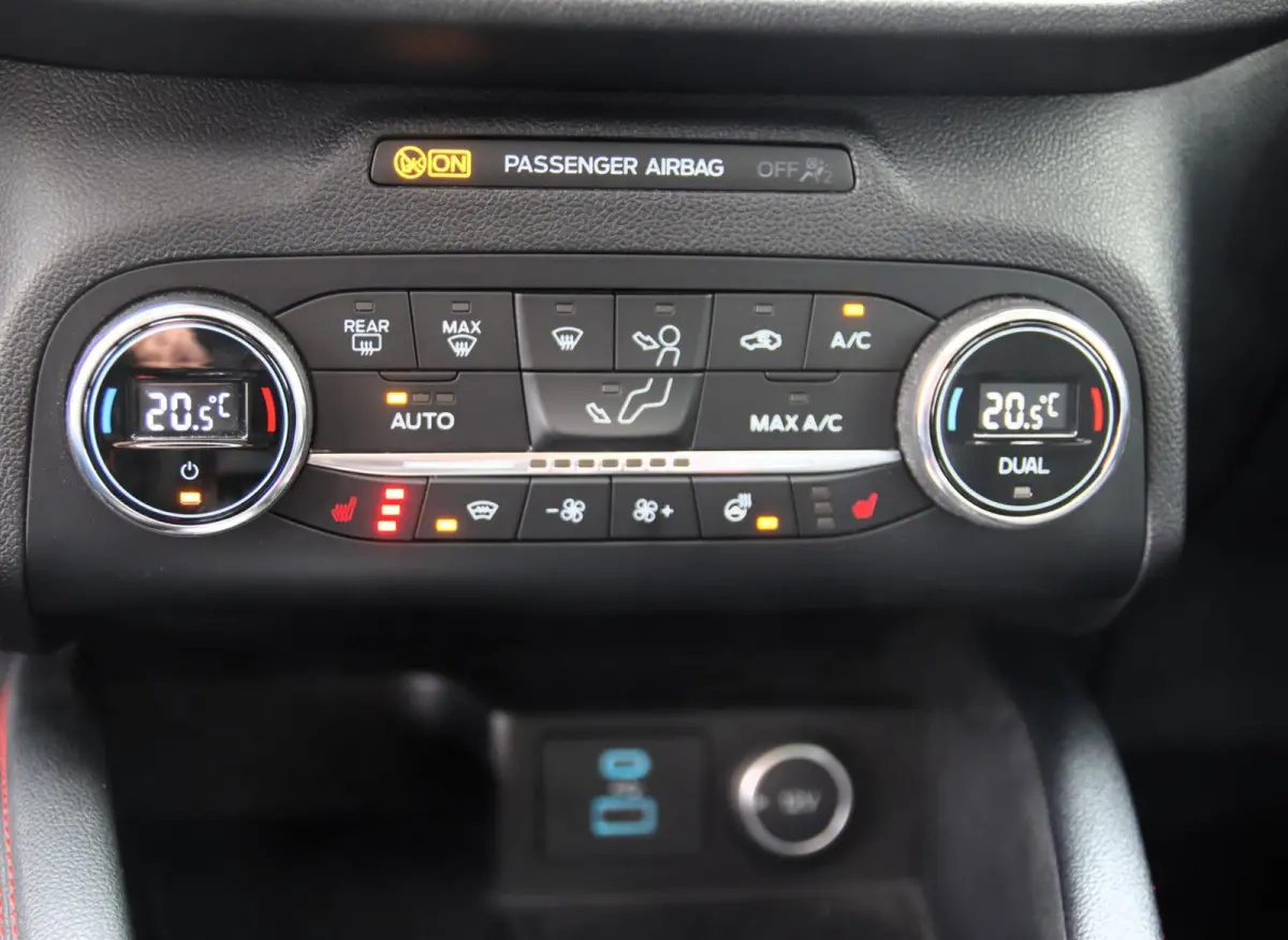 2.5 PHEV ST-Line X | Full Options | Panoramadak
