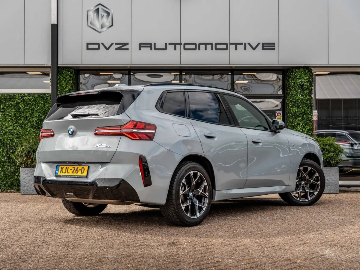 20 xDrive M-Sport | Driving Assistant Pro | Pano | Trekhaak | BTW