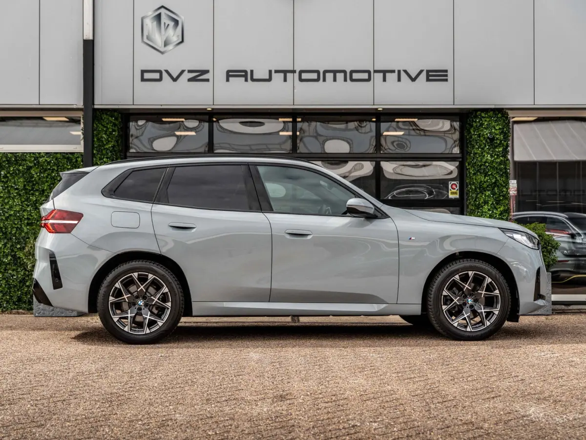 20 xDrive M-Sport | Driving Assistant Pro | Pano | Trekhaak | BTW