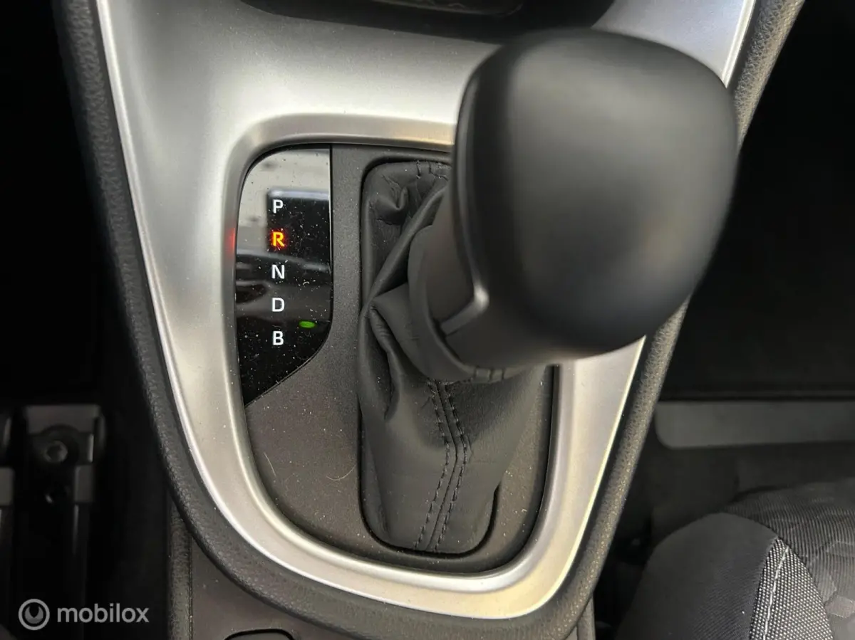 1.5 Hybrid Active Apple carplay 18.250 km !!!!