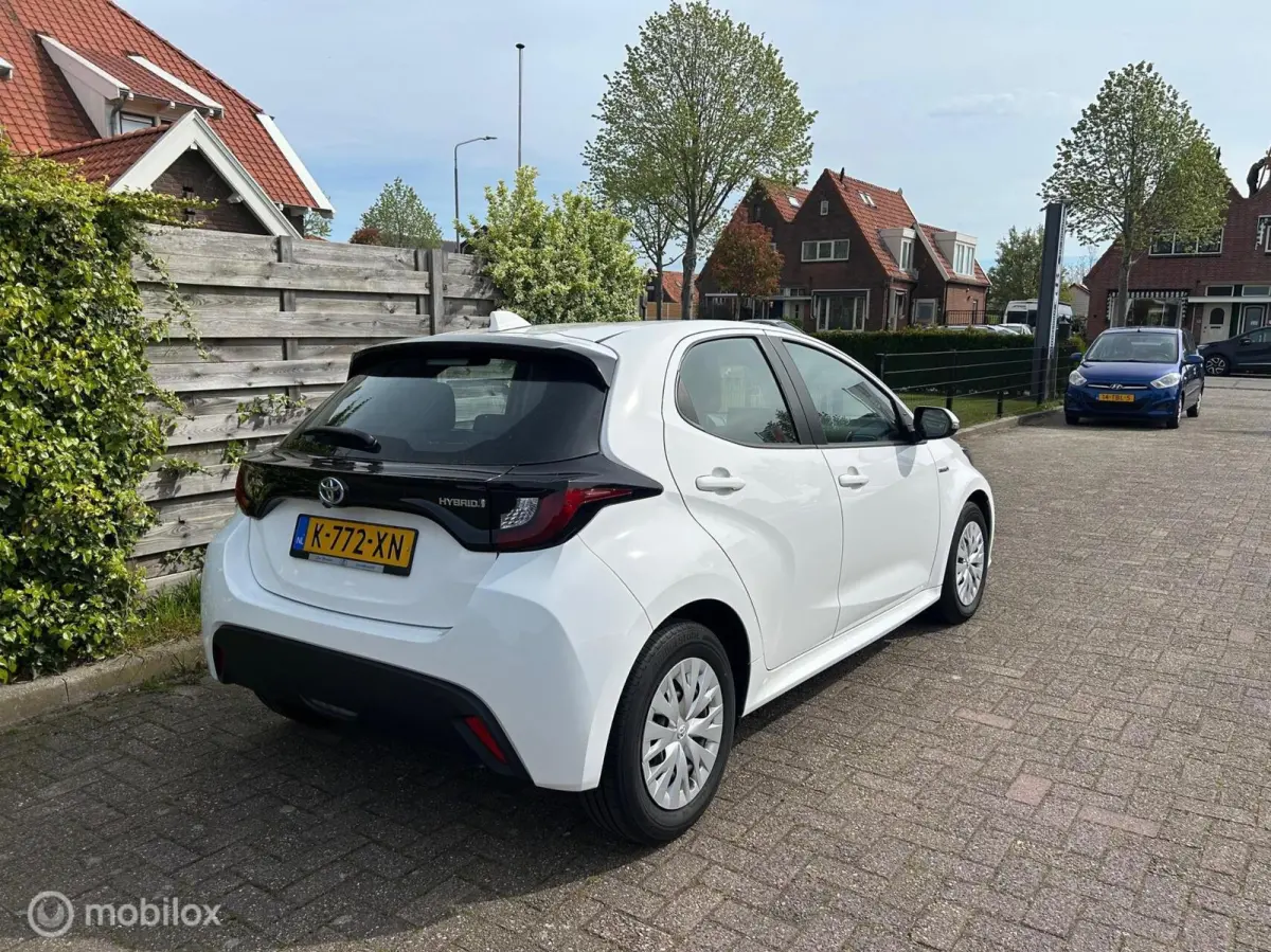 1.5 Hybrid Active Apple carplay 18.250 km !!!!