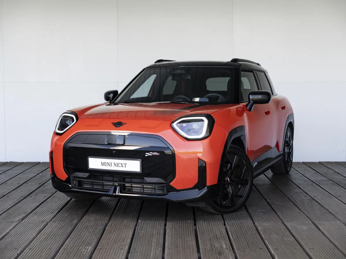 E John Cooper Works XL-pakket SoH 100% + Trekhaak + Elektrisch verstelbare stoelen + Glazen panorama dak + Stuur & Stoelverwarming + Harman Kardon