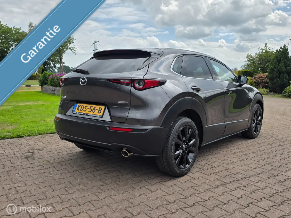 2.0 e-SkyActiv M Hybrid/18 INCH/NAVI/CLIMA/PDC