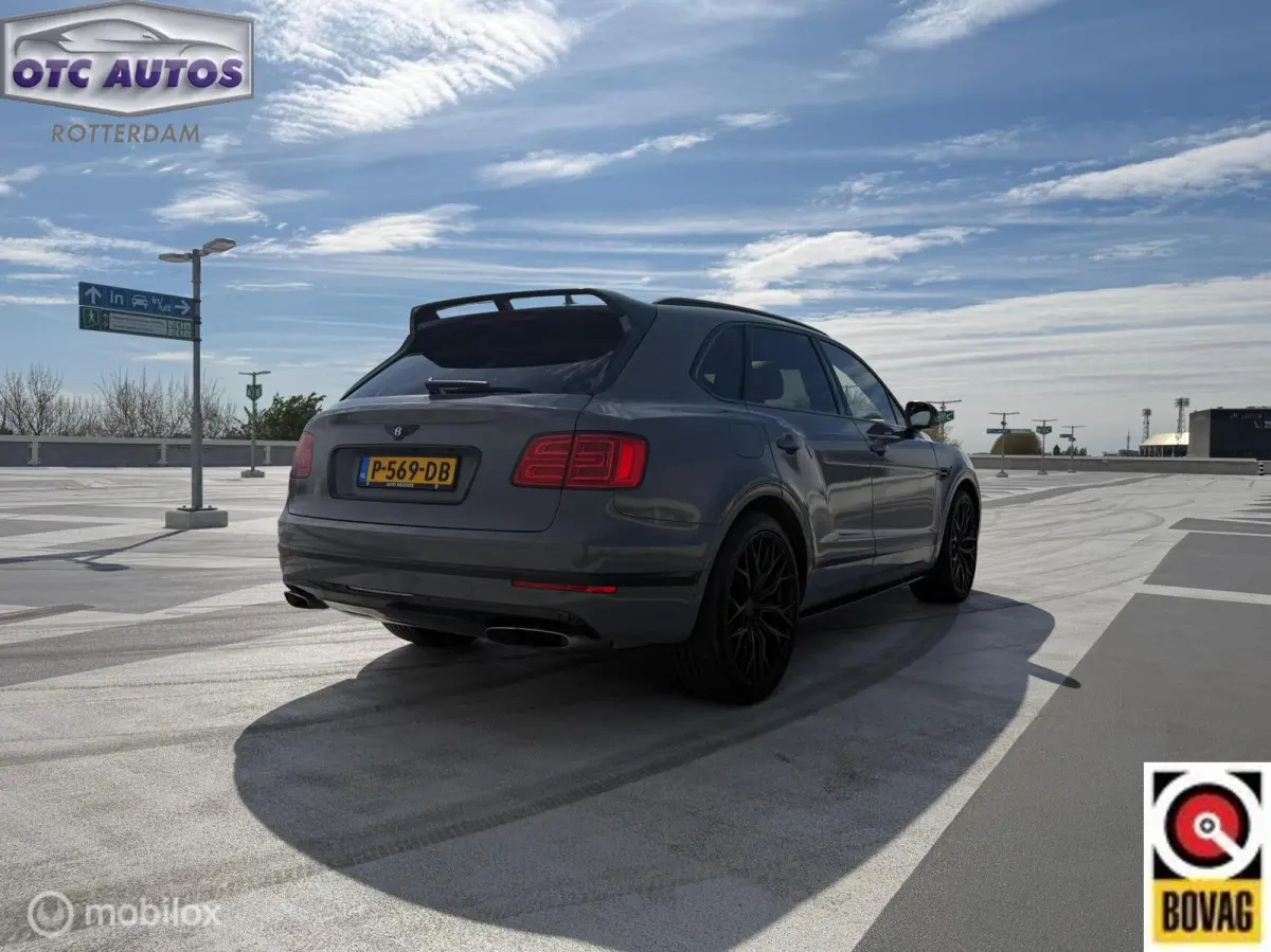 6.0 W12 Mulliner