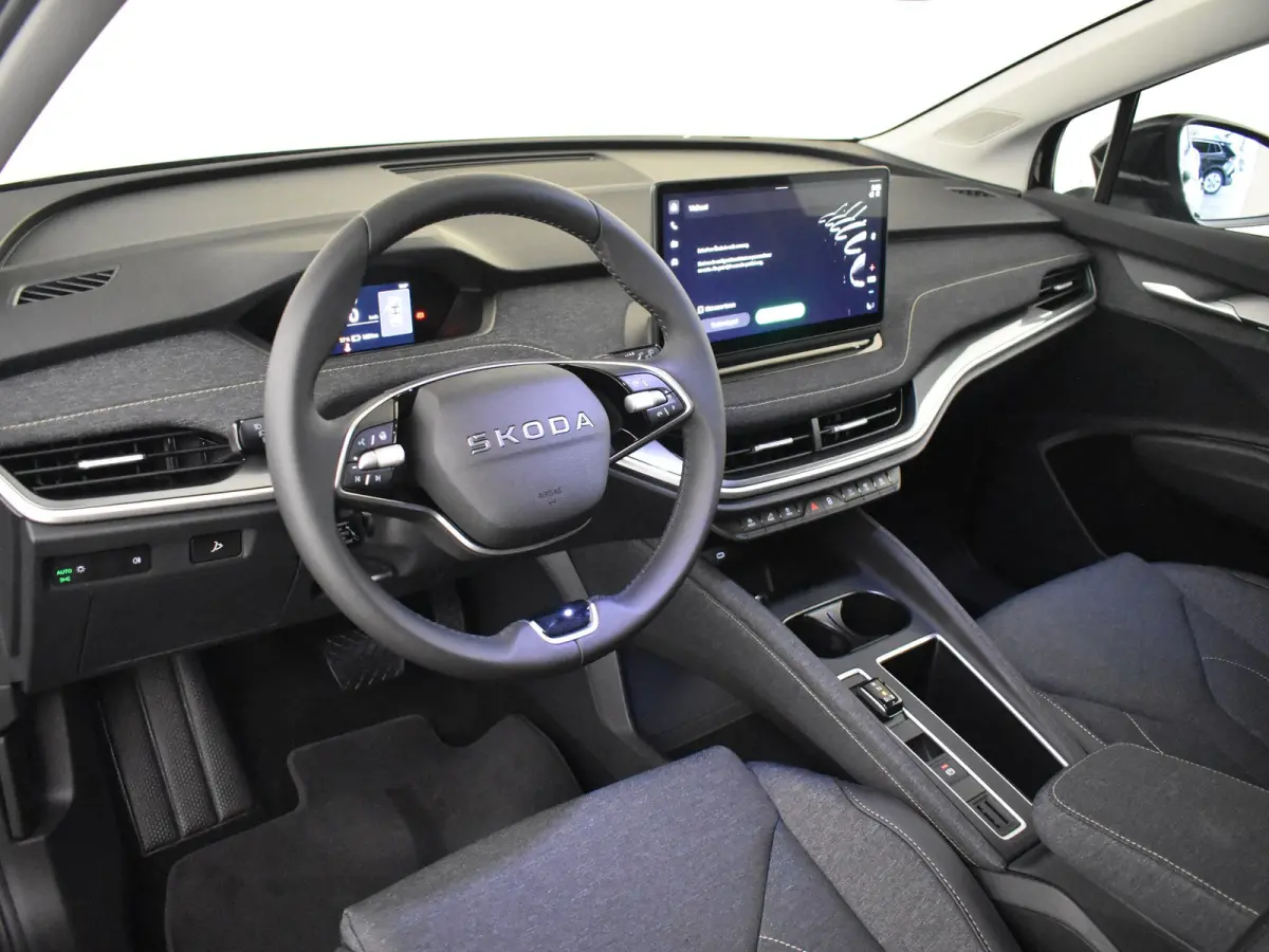 Business Edition | Cruise control met speedlimiter | Driving mode select | LED interieurverlichting inclusief sfeerverlichting