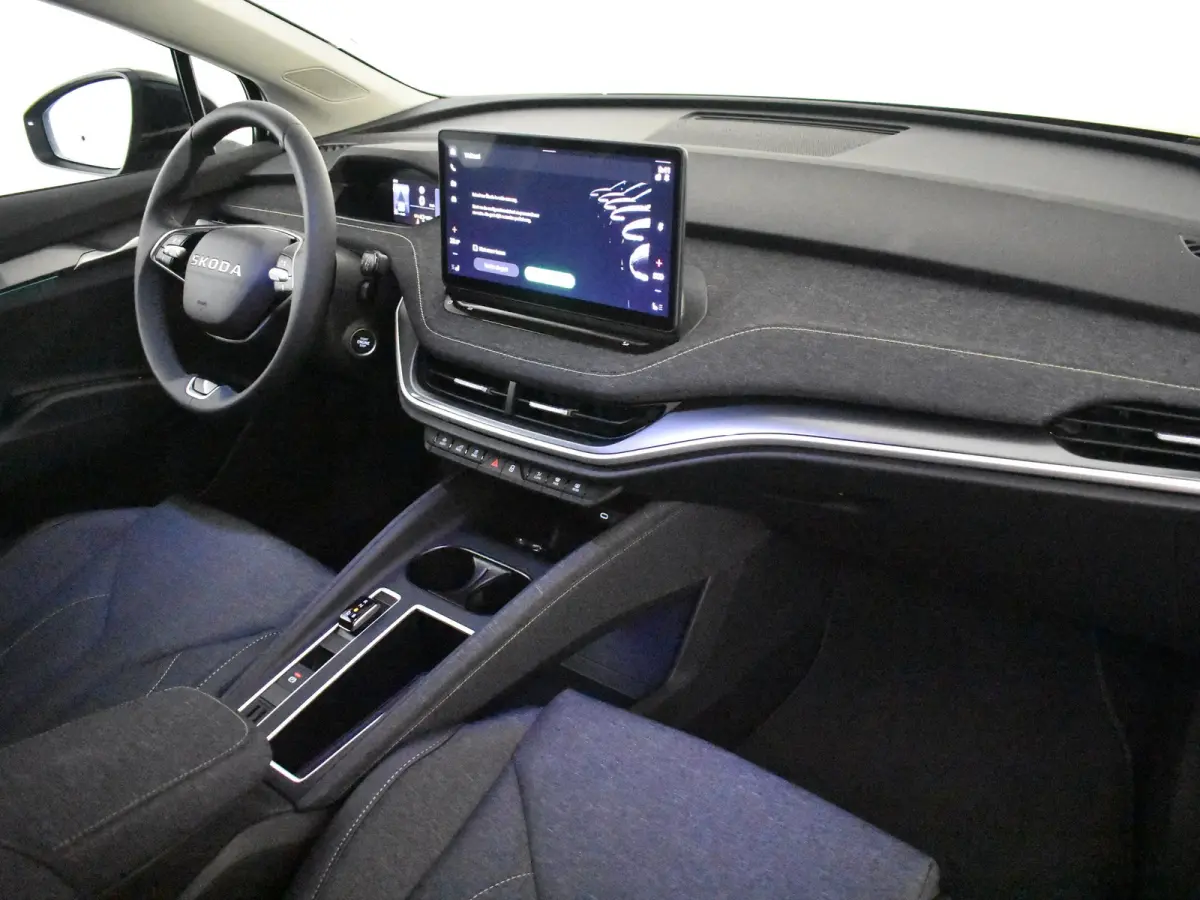 Business Edition | Cruise control met speedlimiter | Driving mode select | LED interieurverlichting inclusief sfeerverlichting