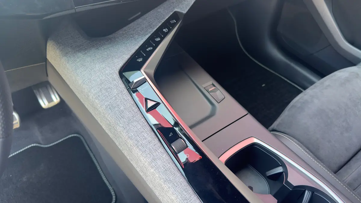 GT | Elektrische parkeerrem | Extra getinte achterste zijruiten en achterruit
