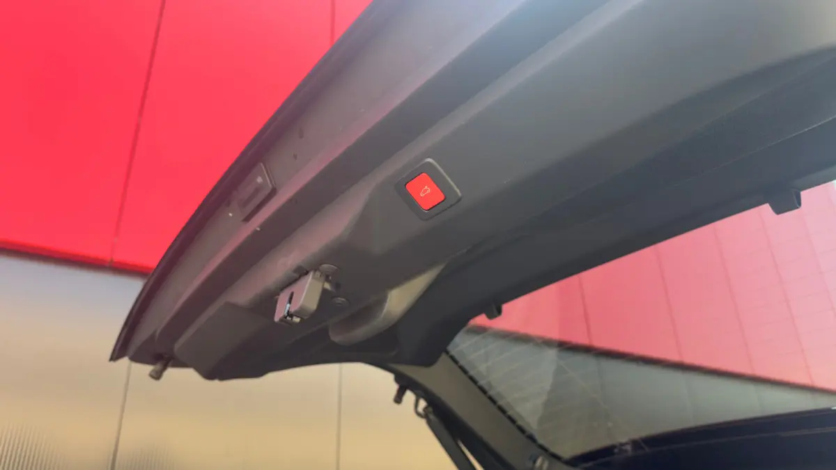 GT | Elektrische parkeerrem | Extra getinte achterste zijruiten en achterruit