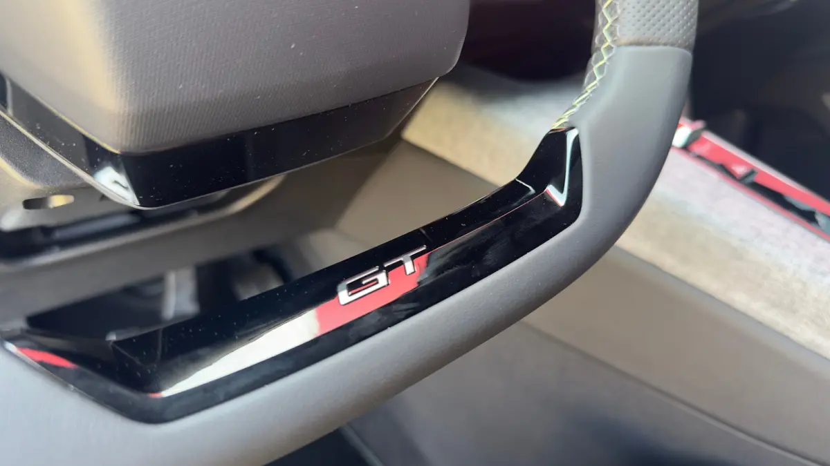 GT | Elektrische parkeerrem | Extra getinte achterste zijruiten en achterruit
