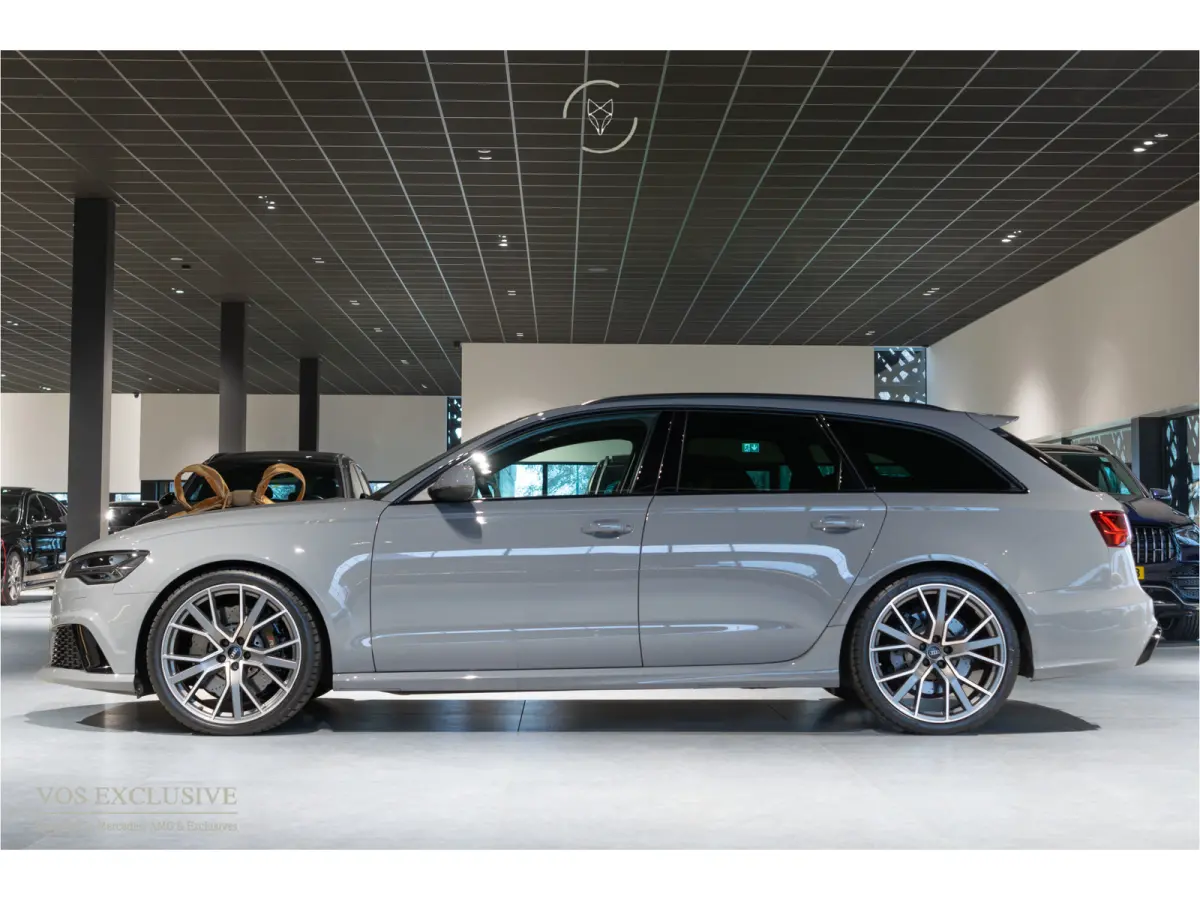 4.0 TFSI Quattro Performance Carbon|Nardo|Memory|21"|Matrix LED|Bose|New Service