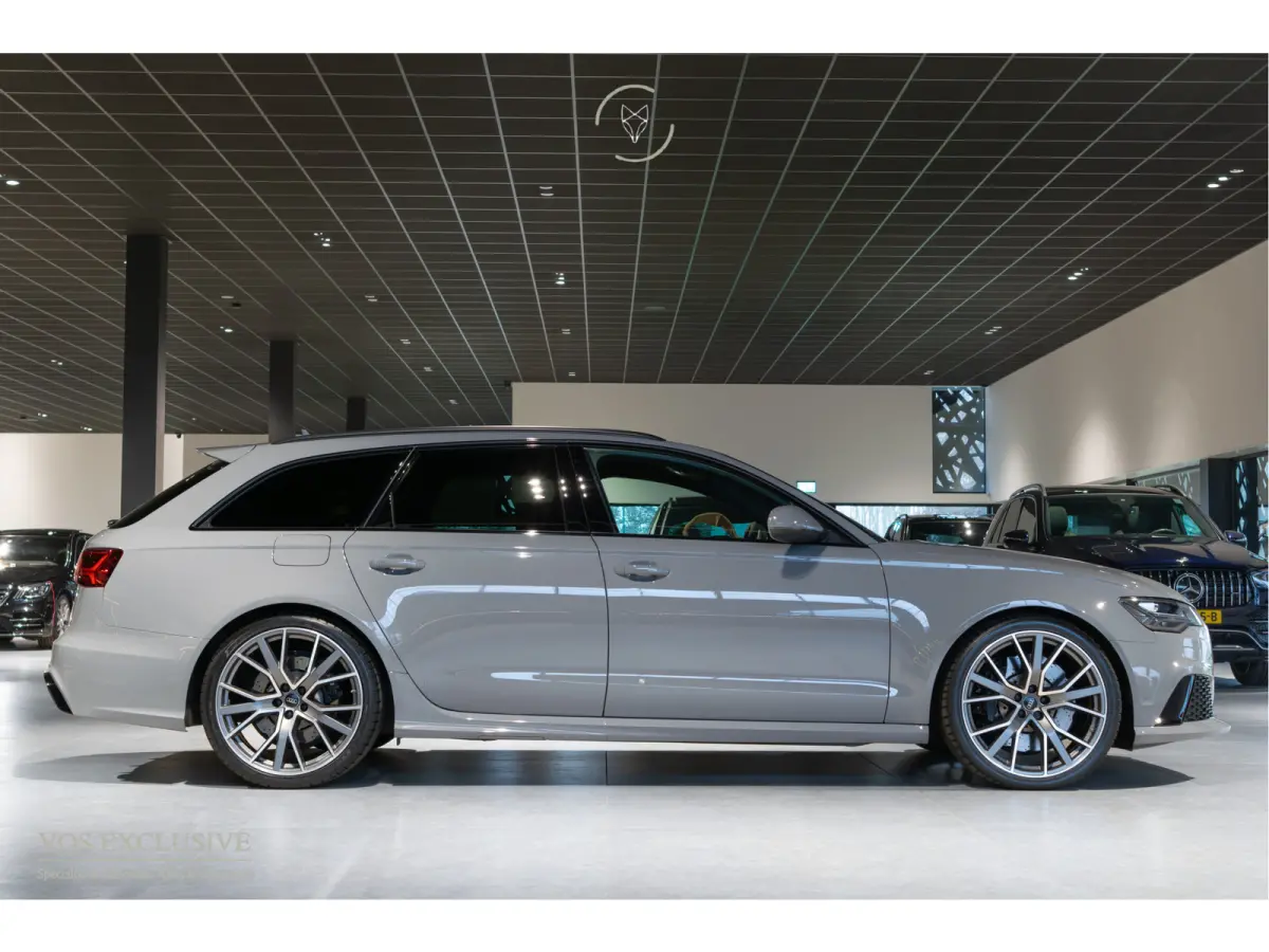 4.0 TFSI Quattro Performance Carbon|Nardo|Memory|21"|Matrix LED|Bose|New Service