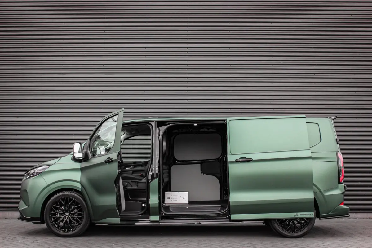 Cust. 340 L2H1 Limited 71 kWh 218PK / JB- EDITON / CAMERA / 350KM RANGE / APPLE CARPLAY /DRIVERS- PACK /FULL OPTION