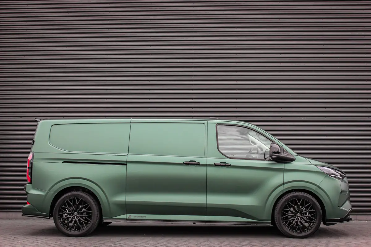 Cust. 340 L2H1 Limited 71 kWh 218PK / JB- EDITON / CAMERA / 350KM RANGE / APPLE CARPLAY /DRIVERS- PACK /FULL OPTION