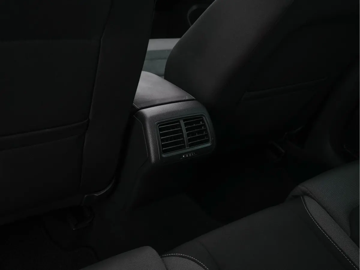 1.6 TDI R-Line Highline Business Aut. *PANO | MICROFIBRE | ADAPTIVE-CRUISE | DIGI-COCKPIT | HEATED-SPORTSEATS | PRIVACY-GLASS | NAVI-FULLMAP | ECC | PARKPILOT | 18''ALU*