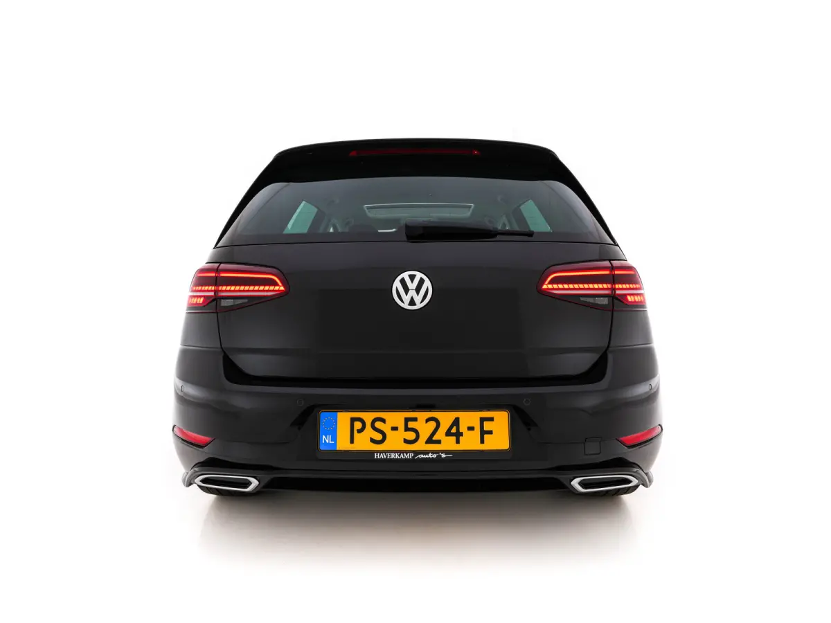 1.6 TDI R-Line Highline Business Aut. *PANO | MICROFIBRE | ADAPTIVE-CRUISE | DIGI-COCKPIT | HEATED-SPORTSEATS | PRIVACY-GLASS | NAVI-FULLMAP | ECC | PARKPILOT | 18''ALU*