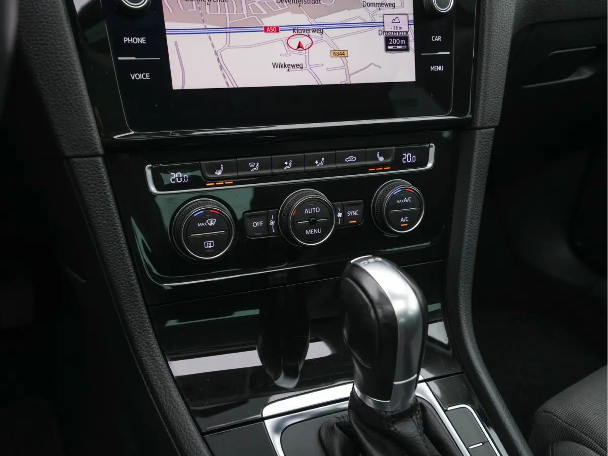 1.6 TDI R-Line Highline Business Aut. *PANO | MICROFIBRE | ADAPTIVE-CRUISE | DIGI-COCKPIT | HEATED-SPORTSEATS | PRIVACY-GLASS | NAVI-FULLMAP | ECC | PARKPILOT | 18''ALU*