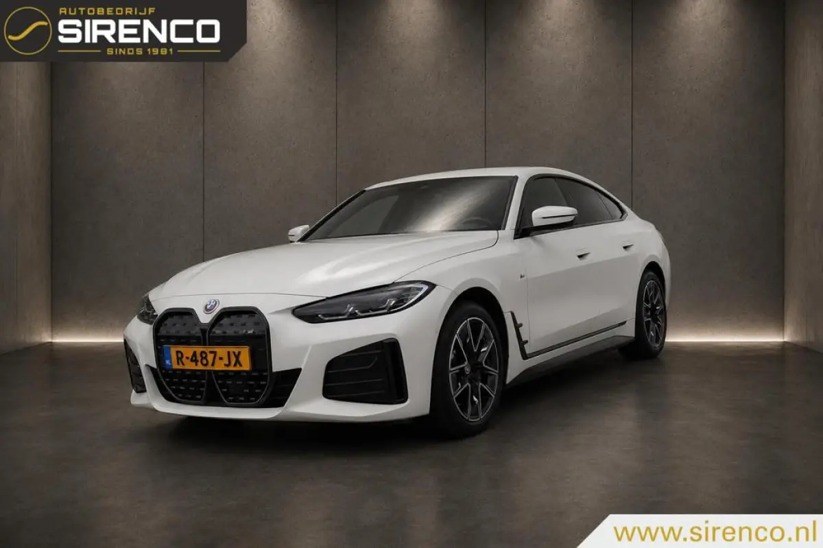 eDrive40 M-sport 84 kWh | virtual widescreen cockpit | adaptieve cruise control | led | camera | high executive |