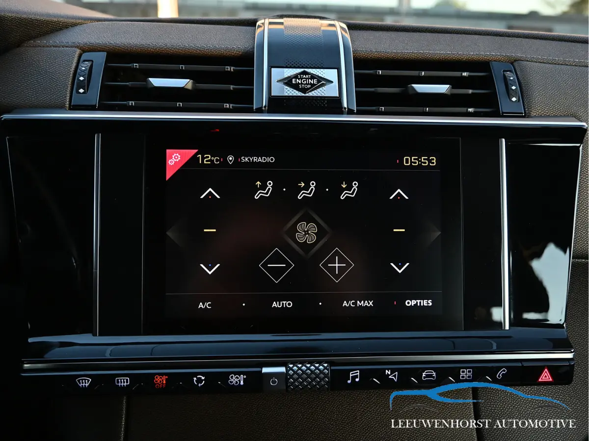 1.6 PureTech So Chic, AUTOMAAT, LED,  clima, cruise, 2x PDC,