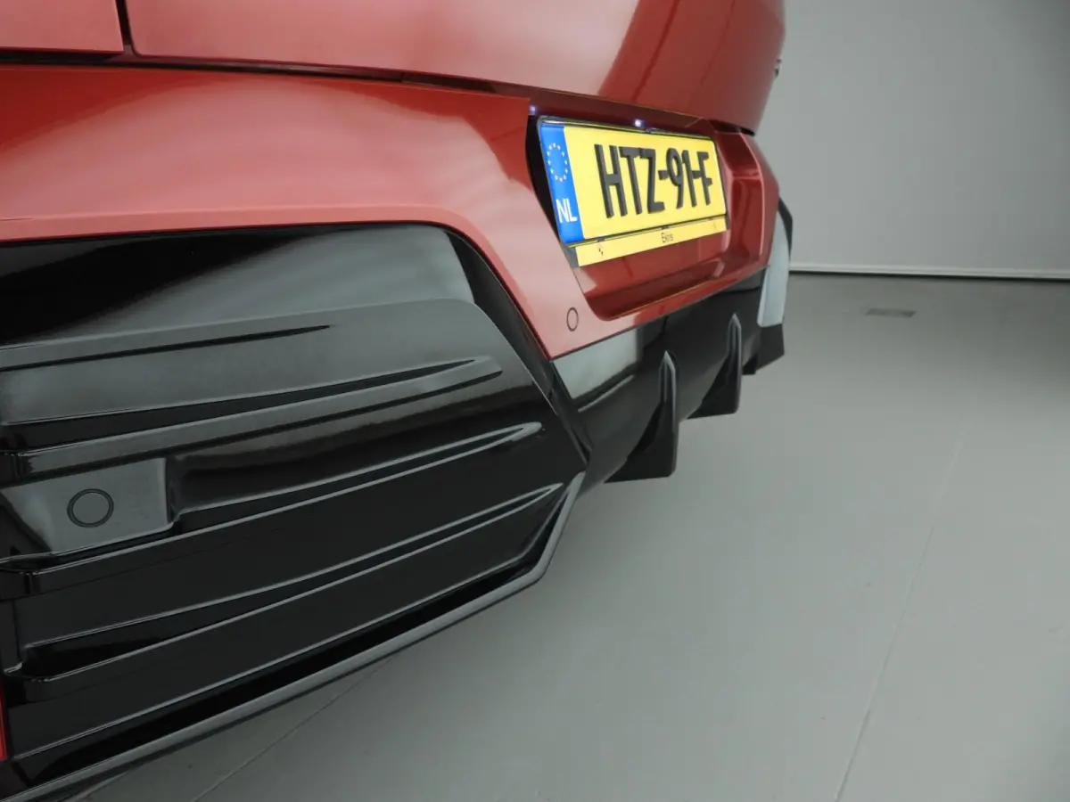 xDrive30 | M-Sportpakket | LED | Leder | Navigatie | Sportstoelen | Stoelverwarming | Shadow line | DAB | Alu 19 inch