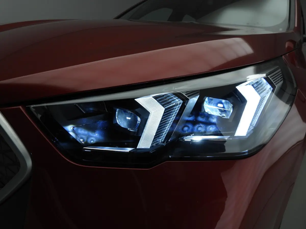 xDrive30 | M-Sportpakket | LED | Leder | Navigatie | Sportstoelen | Stoelverwarming | Shadow line | DAB | Alu 19 inch