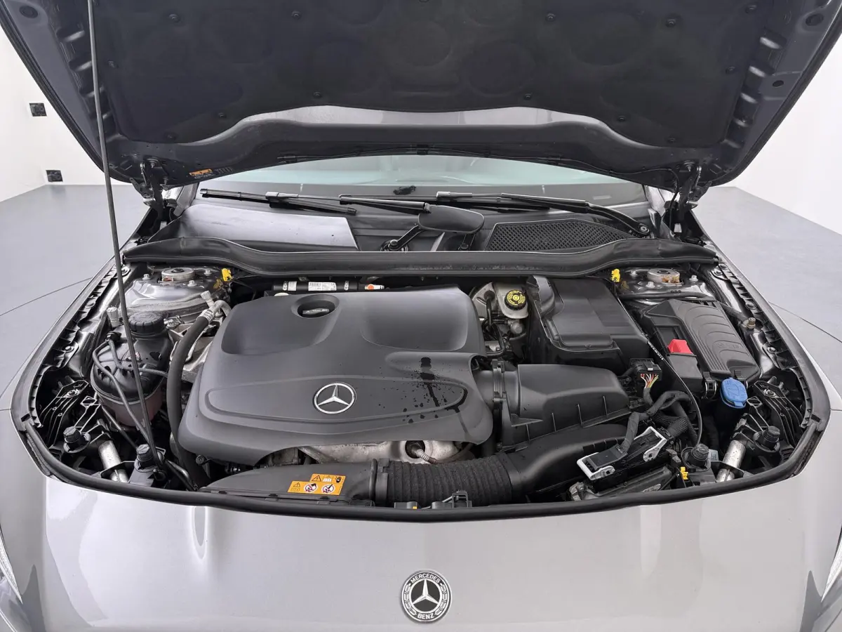 180 Business Solution AMG Night Upgrade | Automaat | AMG Styling | 18" LMV |