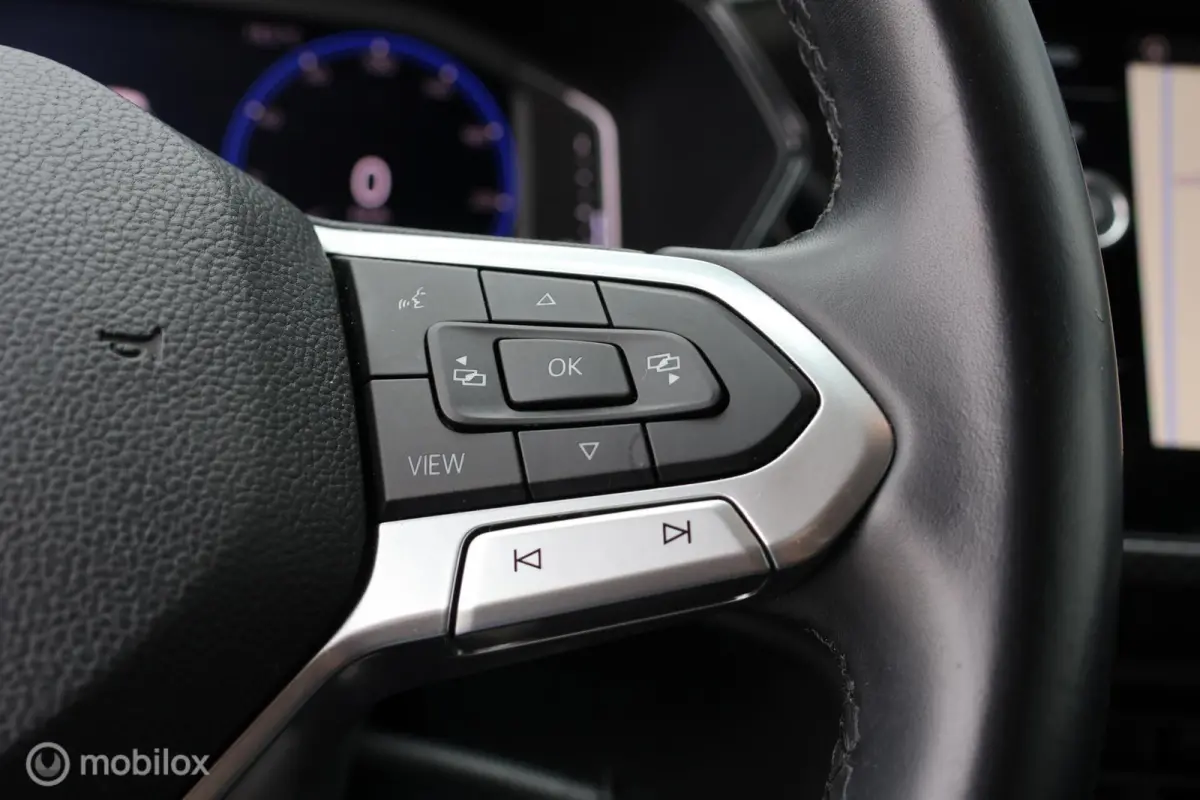 1.0 TSI DSG R-Line I LED | Carplay | ACC