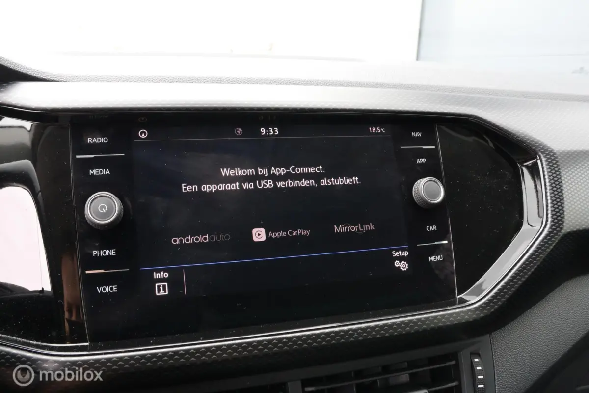 1.0 TSI DSG R-Line I LED | Carplay | ACC