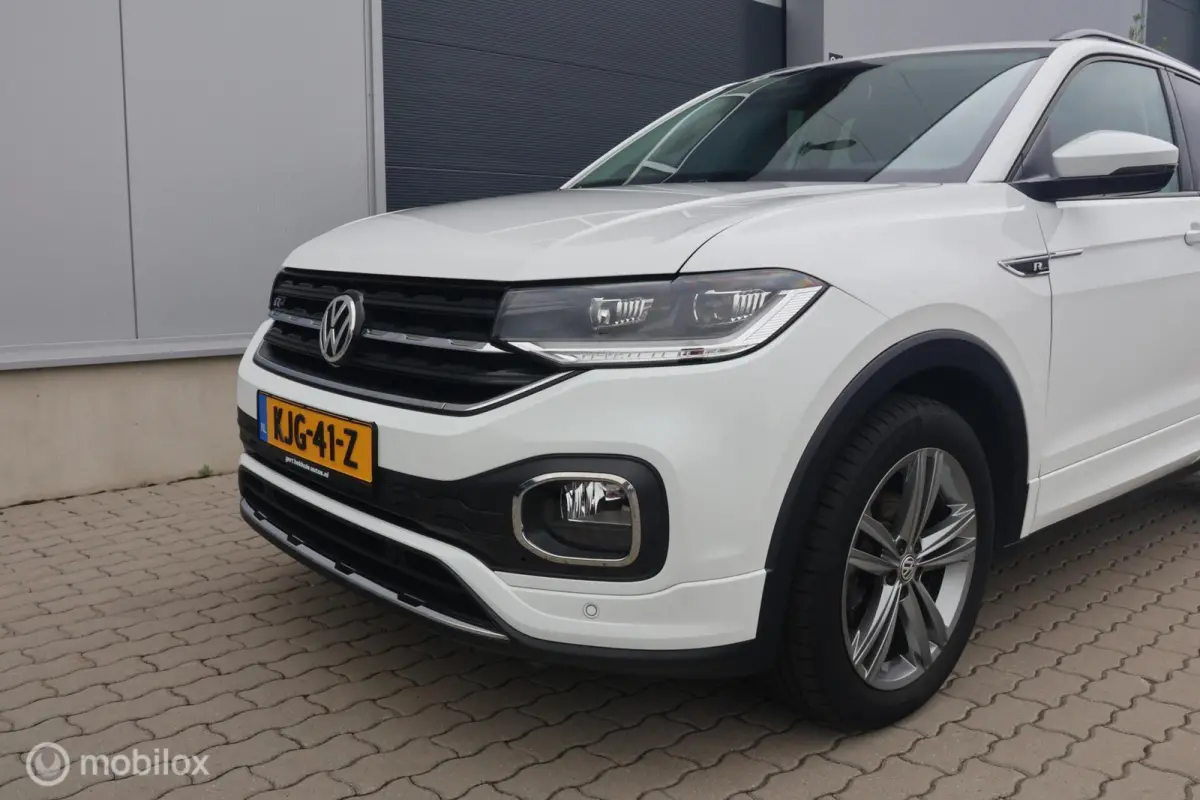 1.0 TSI DSG R-Line I LED | Carplay | ACC