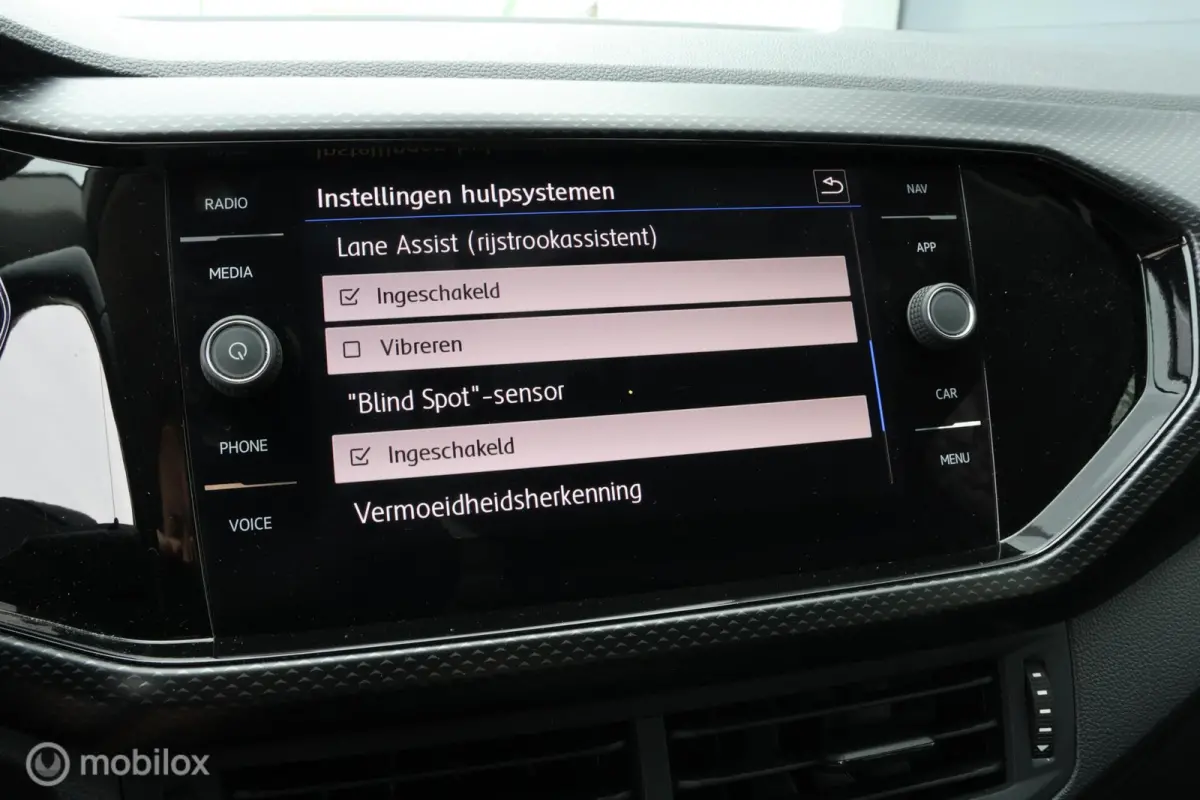 1.0 TSI DSG R-Line I LED | Carplay | ACC