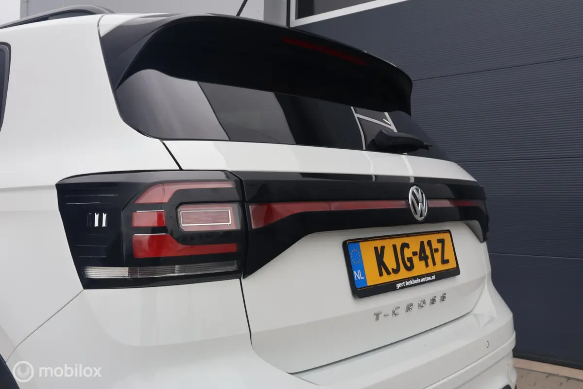 1.0 TSI DSG R-Line I LED | Carplay | ACC