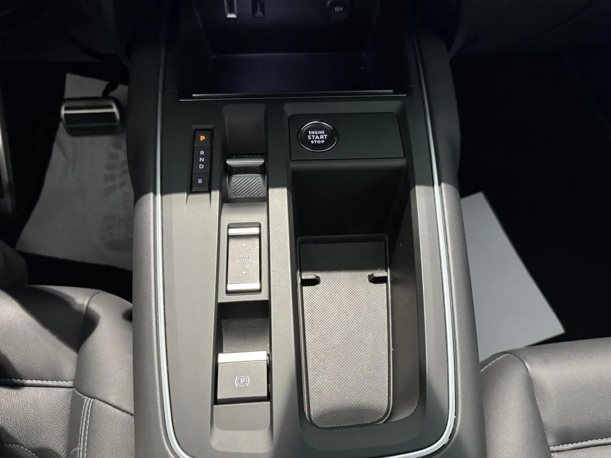 1.6 Plug-in Hybrid 225 Shine | Stoelverwarming | Navigatie | Climate control | Camera