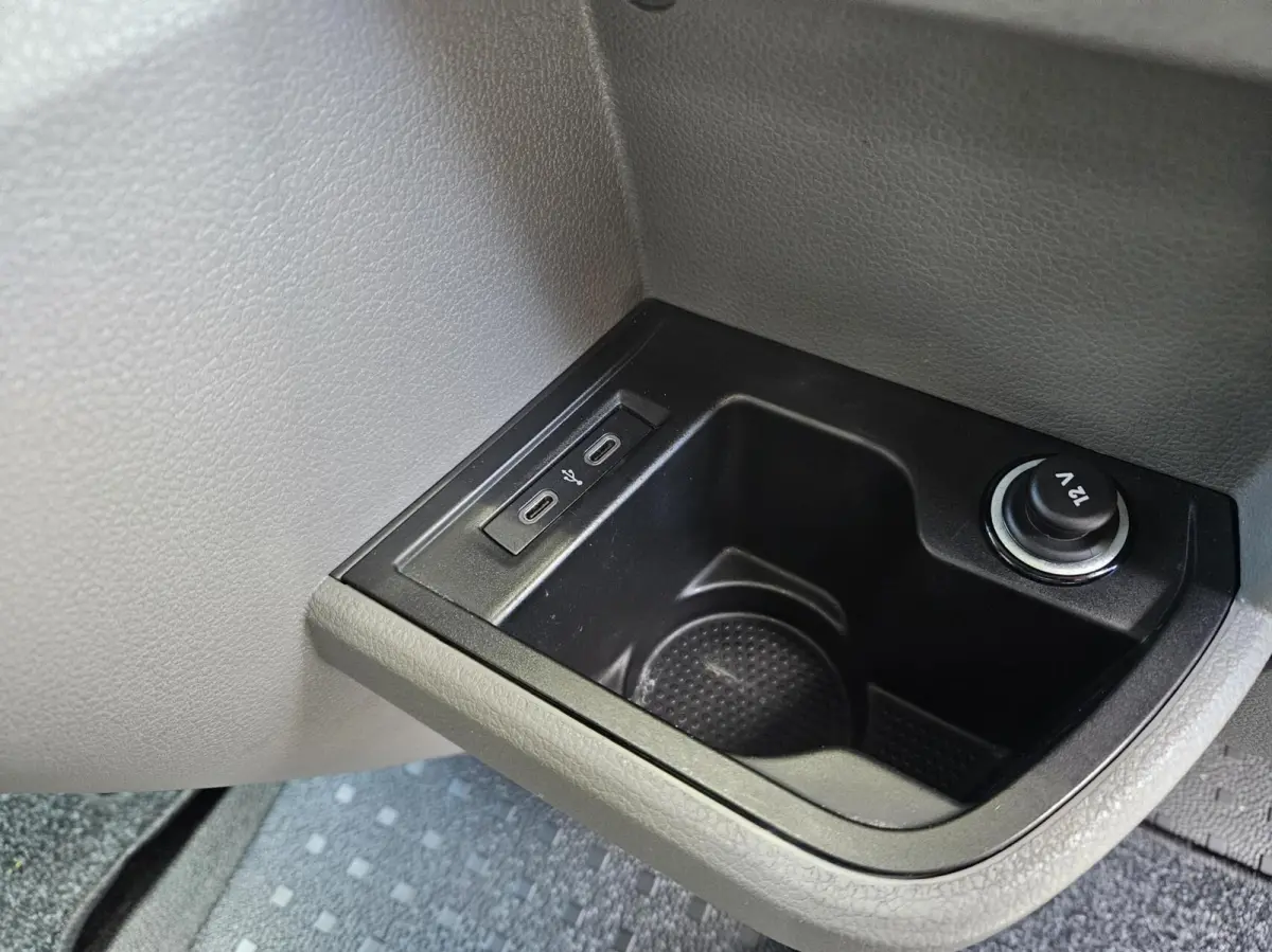 2.0 TDI L1H1 carplay 2x schuifd Airco