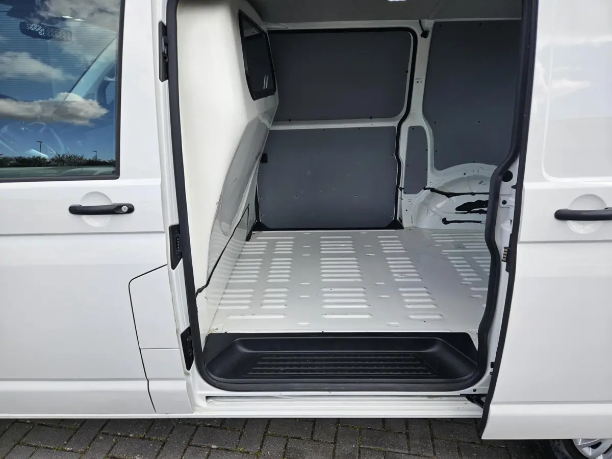 2.0 TDI L1H1 carplay 2x schuifd Airco