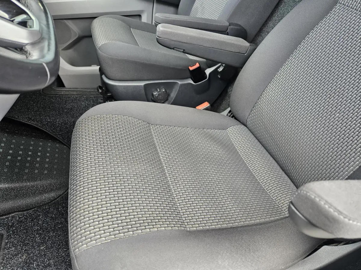 2.0 TDI L1H1 carplay 2x schuifd Airco