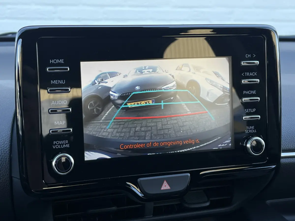 1.5 Hybrid Dynamic | ACC | Carplay | Camera | LED