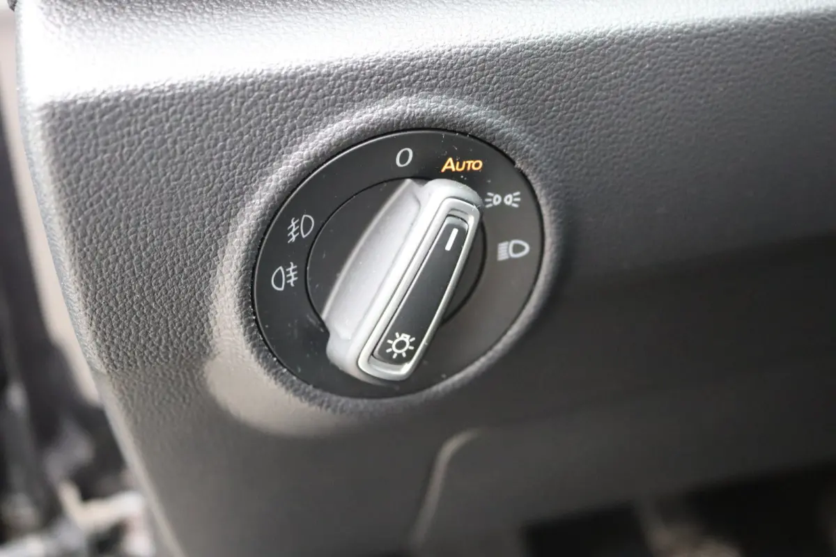 1.0 TSI Style Business Adaptive-cruise/Parkeerhulp/Stoelverwarming/Carplay