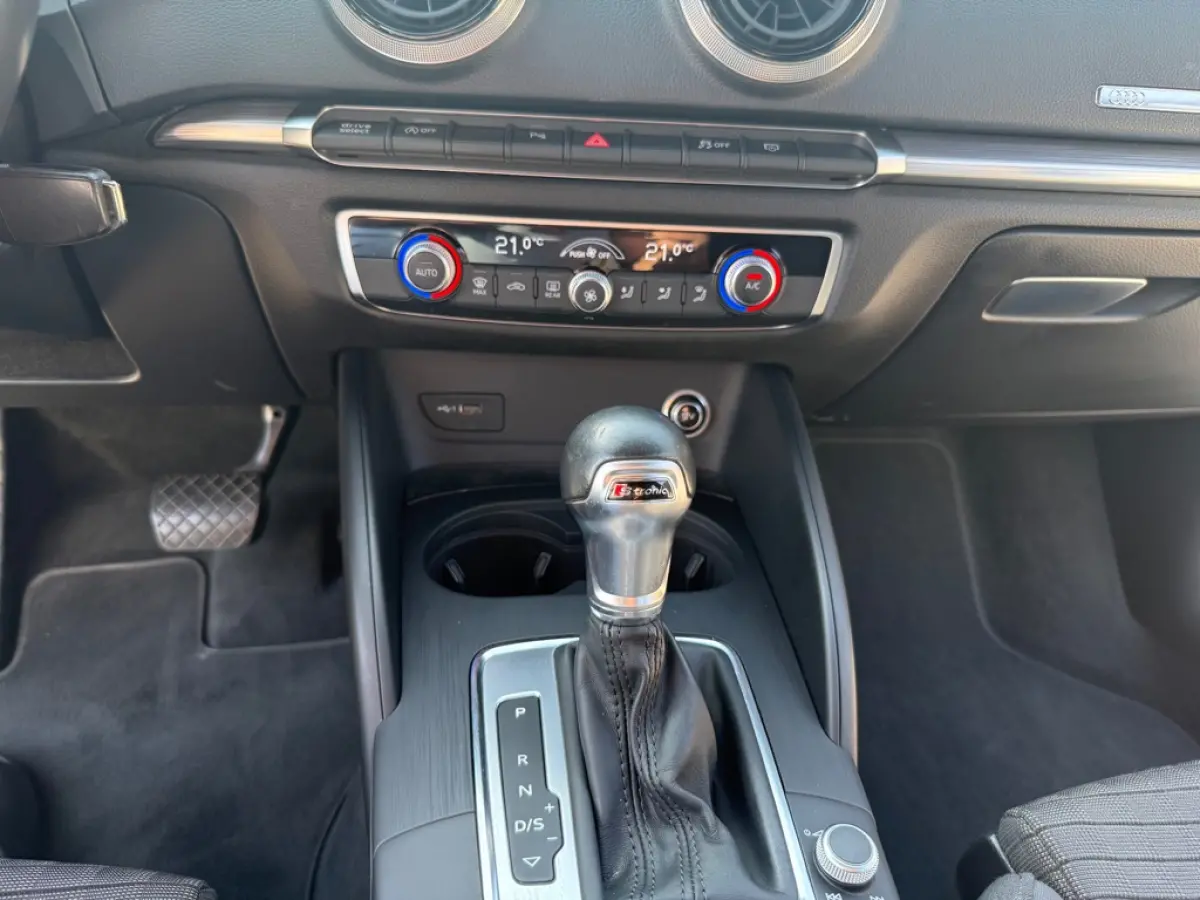 Audi A3 SPORTBACK 35 TFSI CoD Advance/2020/AUT/ORIG-NL/12 MND GAR/NAVI/