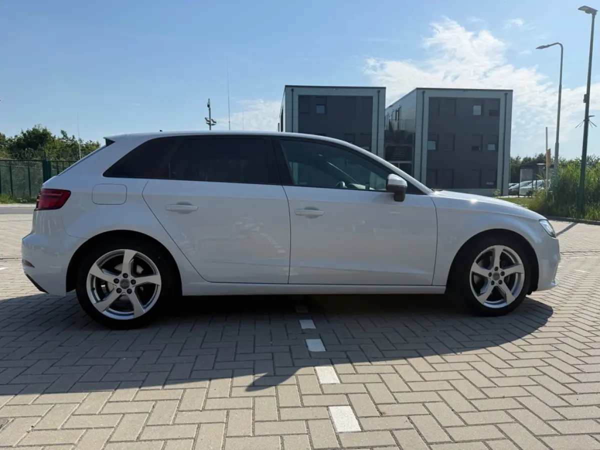 Audi A3 SPORTBACK 35 TFSI CoD Advance/2020/AUT/ORIG-NL/12 MND GAR/NAVI/
