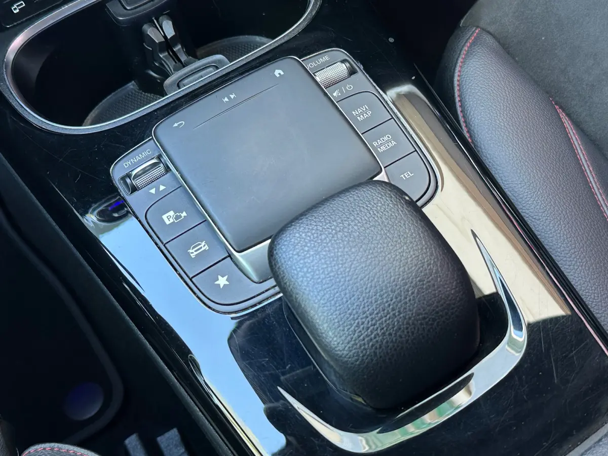 250 e Business Solution AMG Limited Carplay Sfeerverlichting