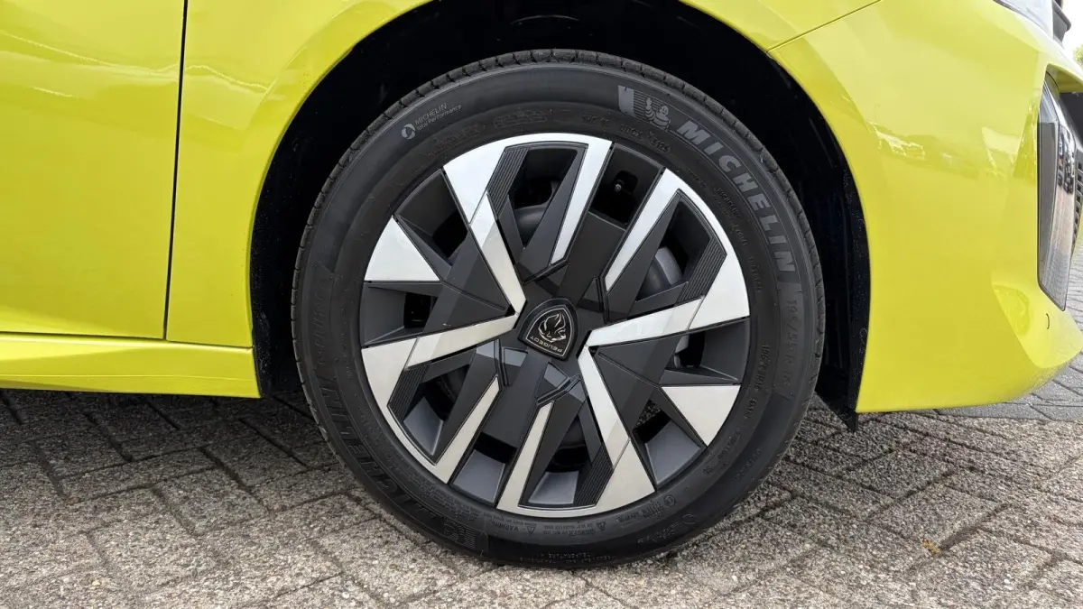 Business | Elektrische parkeerrem | Extra getinte achterste zijruiten en achterruit | Extra getinte achterste zijruiten en achterruit
