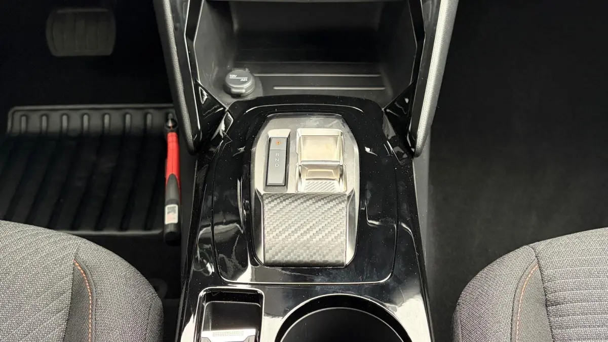 Business | Elektrische parkeerrem | Extra getinte achterste zijruiten en achterruit | Extra getinte achterste zijruiten en achterruit