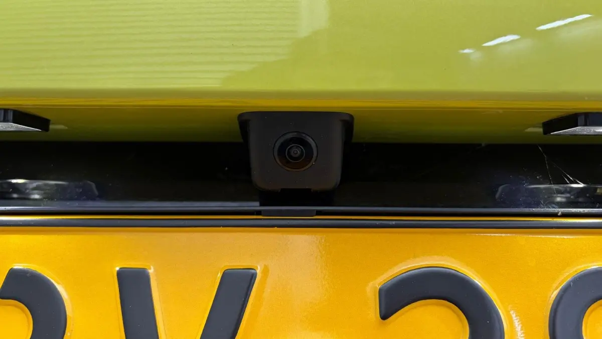 Business | Elektrische parkeerrem | Extra getinte achterste zijruiten en achterruit | Extra getinte achterste zijruiten en achterruit