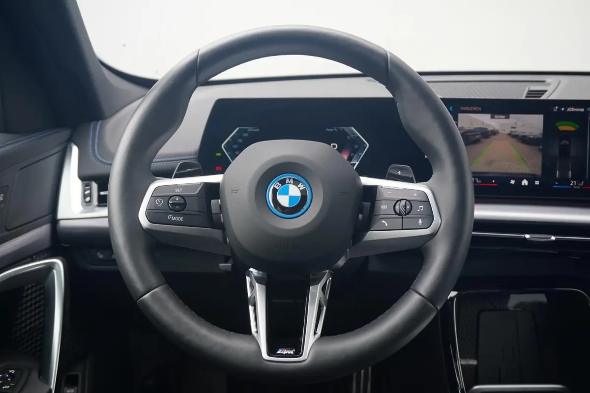 xDrive25e Optimized Edition M Sport | Trekhaak | Schuif-kanteldak | 19 Inch | Adaptieve LED koplampen | Comfort Access