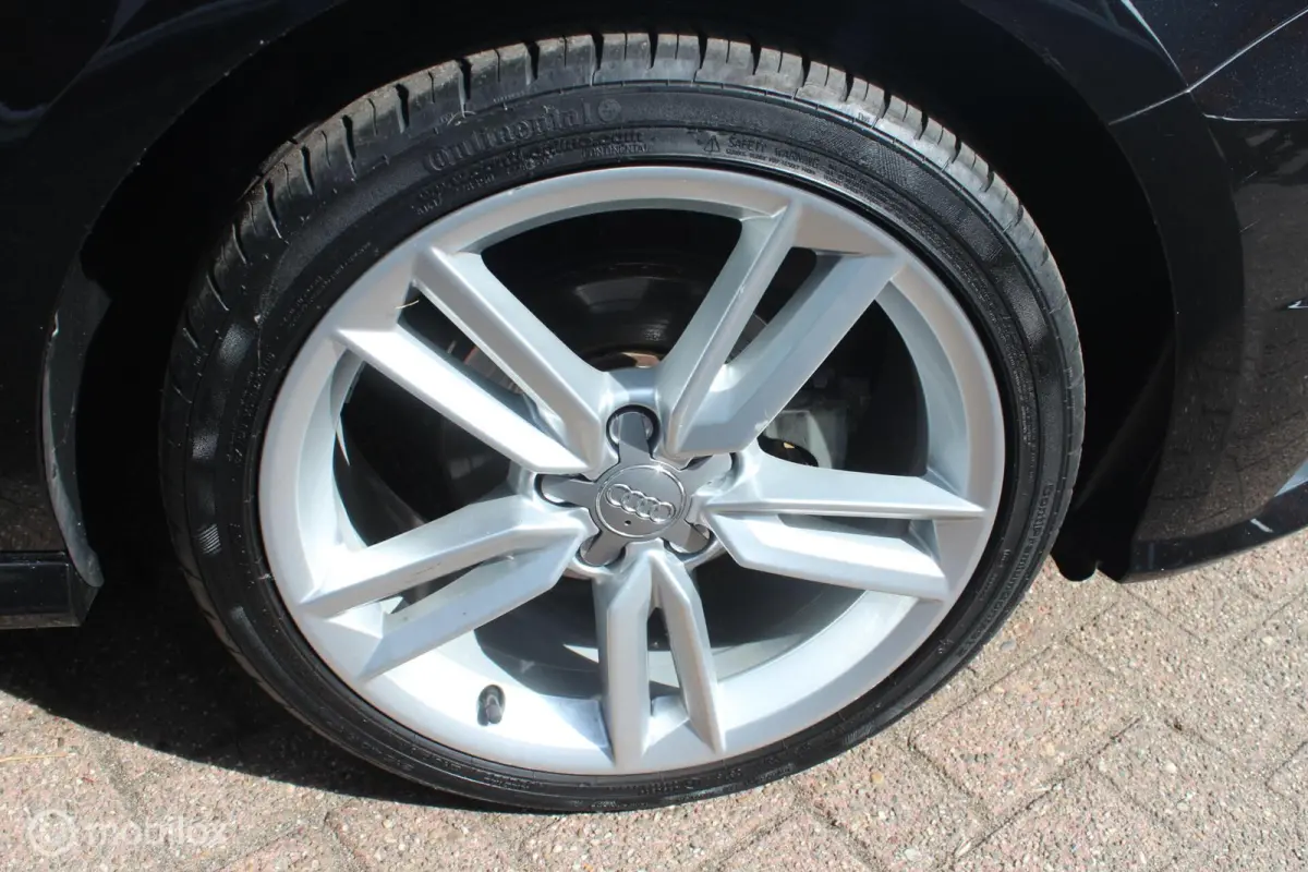 1.0 TFSI S-Line Navi/Airco/Cruise/NAP/17Inch