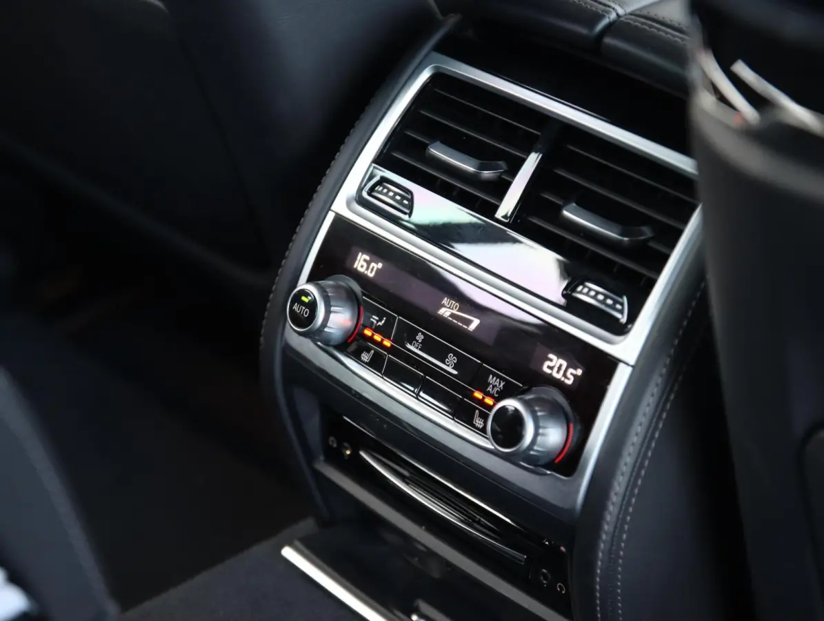 750i xDrive High Executive | M-sport | €190.219 NIEUW!! | Full Options |