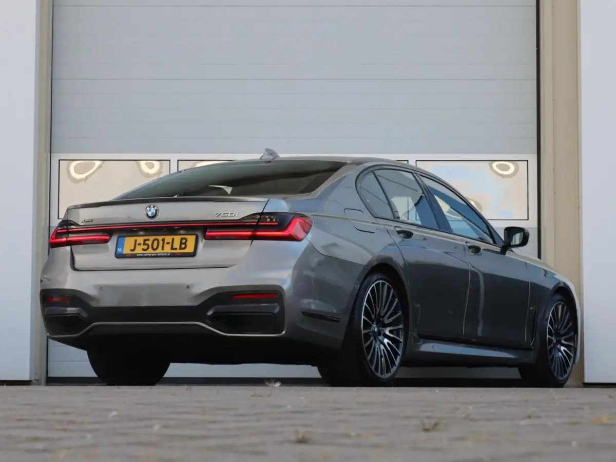750i xDrive High Executive | M-sport | €190.219 NIEUW!! | Full Options |